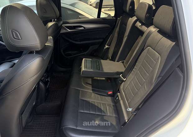 BMW X3 2019 — լուսանկար 10