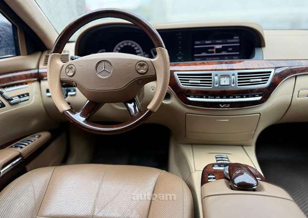 Mercedes-Benz S 600