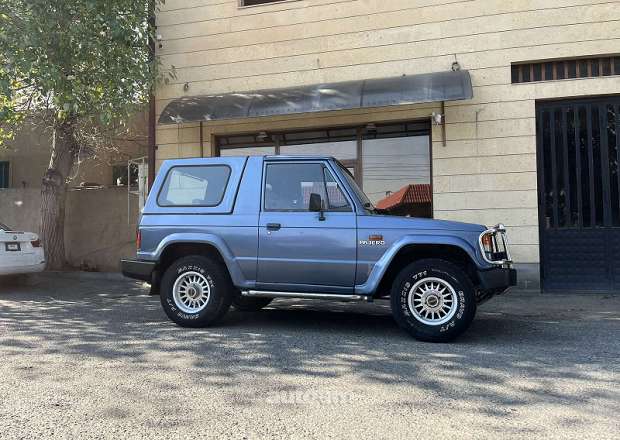 Mitsubishi Pajero 1987 — լուսանկար 2