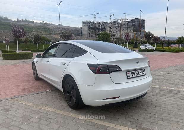 Tesla Model 3 2021 — լուսանկար 5