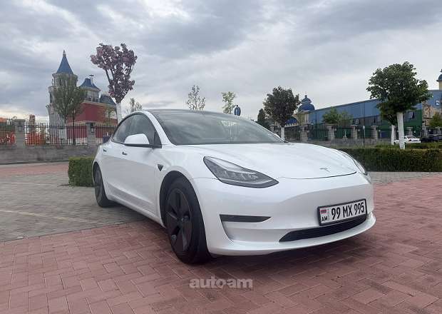Tesla Model 3 2021 — լուսանկար 2