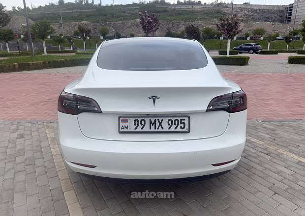 Tesla Model 3 2021 — լուսանկար 4