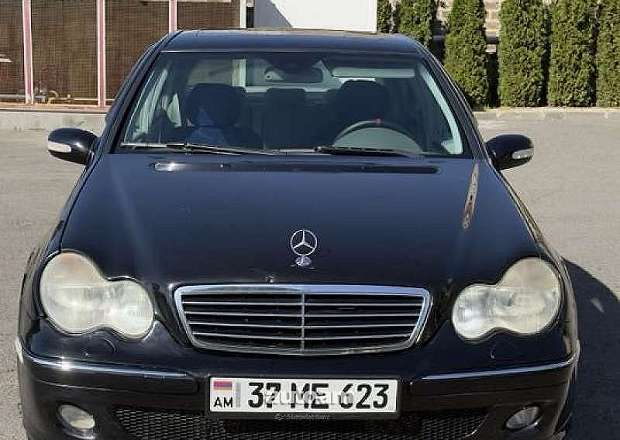 Mercedes-Benz C 240