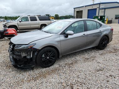 Toyota Camry  2025 