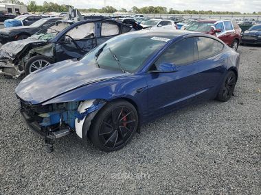 Tesla Model 3  2025 