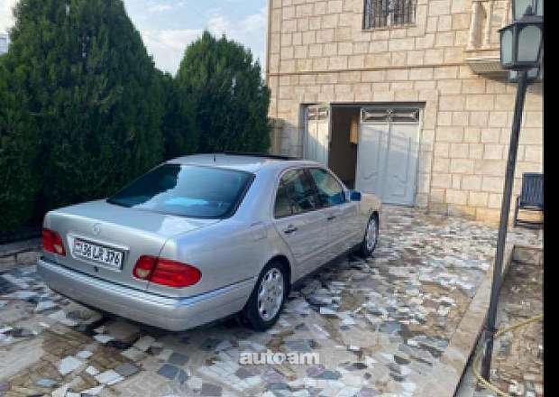 Mercedes-Benz E 280