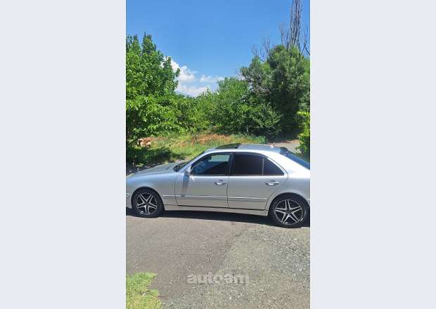 Mercedes-Benz E 320 2000 — լուսանկար 8