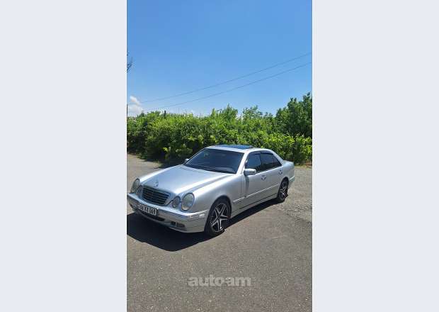 Mercedes-Benz E 320 2000 — լուսանկար 1