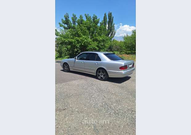 Mercedes-Benz E 320 2000 — լուսանկար 4