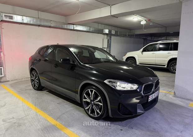 BMW X2