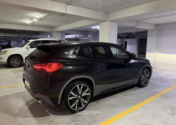 BMW X2