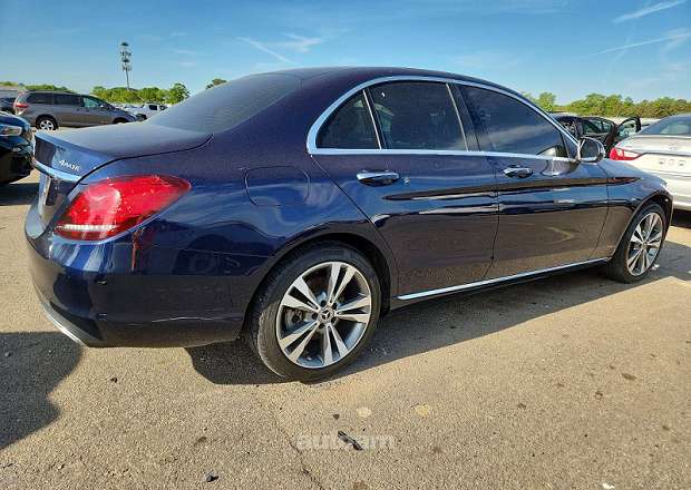 Mercedes-Benz C 300