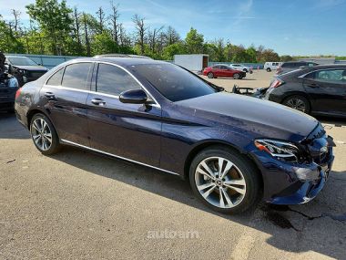 Mercedes-Benz C 300  2020 