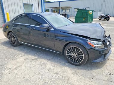 Mercedes-Benz C 300  2021 
