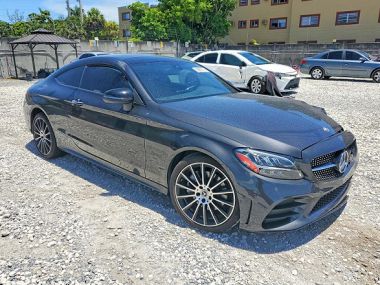Mercedes-Benz C 300  2021 
