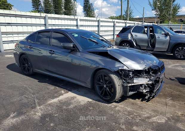 BMW 330