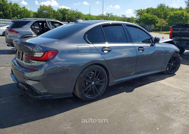 BMW 330