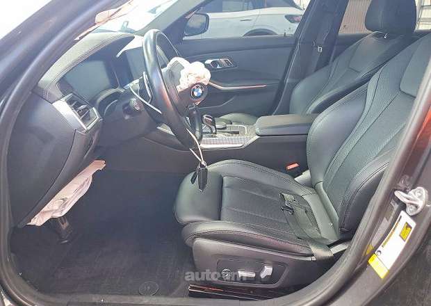 BMW 330
