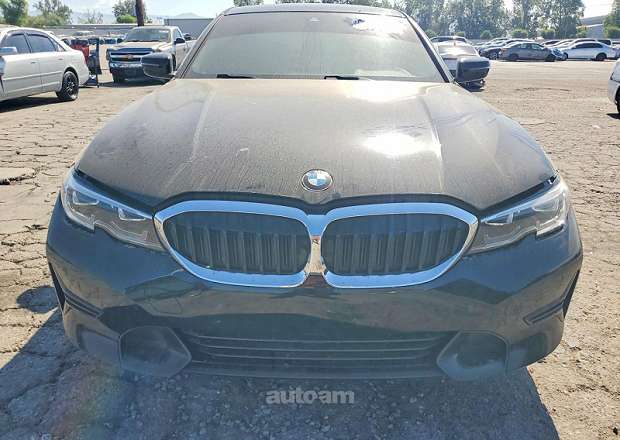 BMW 330