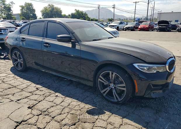 BMW 330
