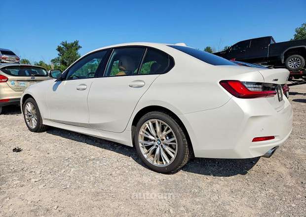 BMW 330