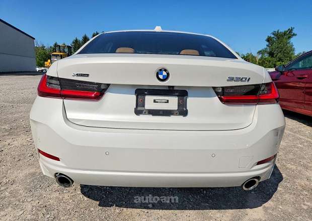BMW 330