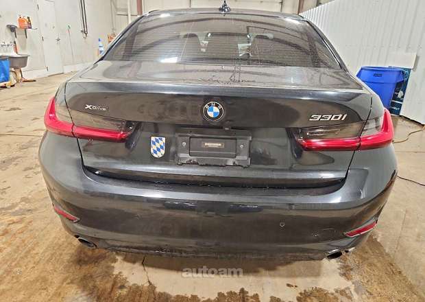 BMW 330