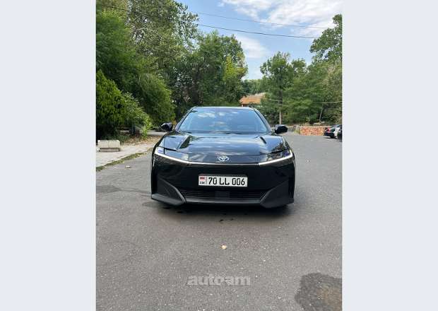 Toyota Bz3