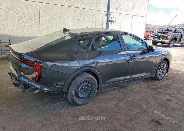 Kia K4
