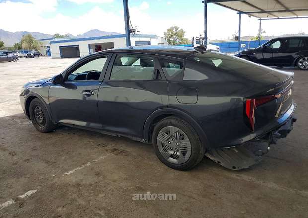 Kia K4