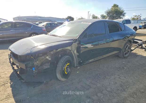 Kia K4