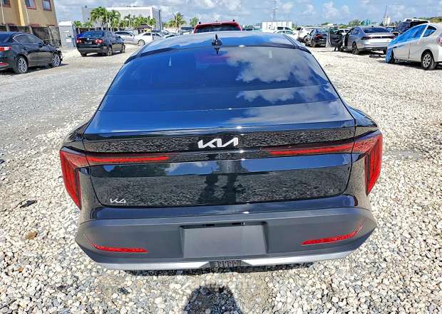 Kia K4