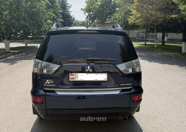 Mitsubishi Outlander 2011 — լուսանկար 3