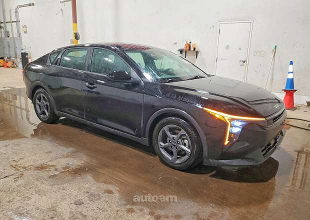 Kia K4