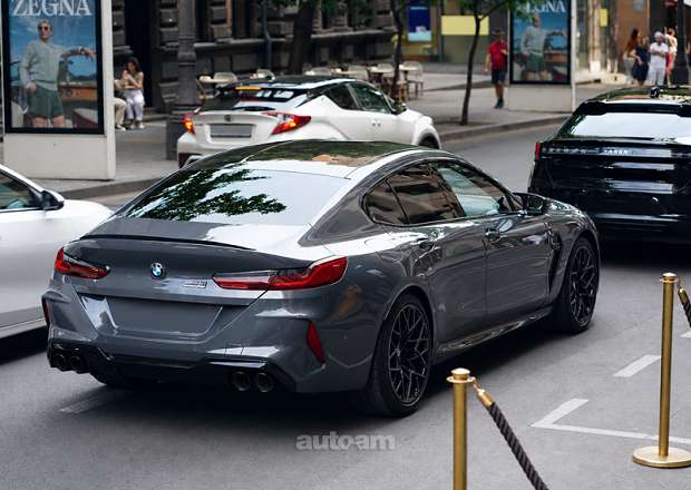 BMW M8