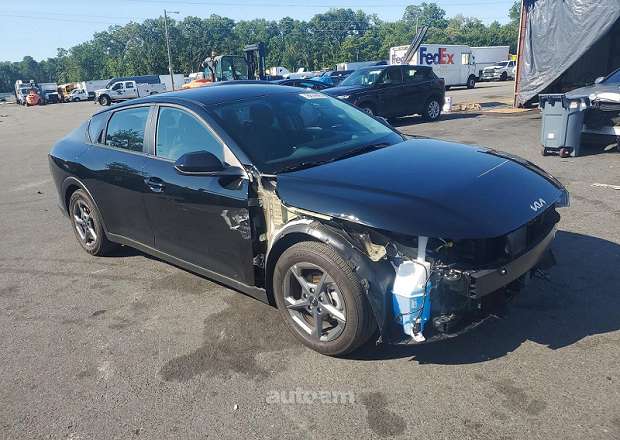 Kia K4