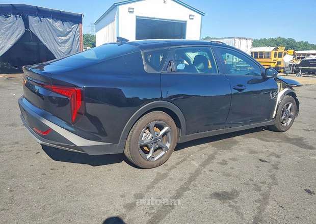 Kia K4