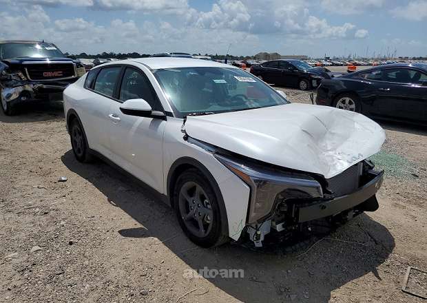 Kia K4