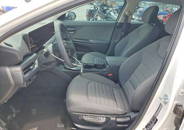 Kia K4