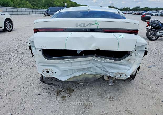 Kia K4