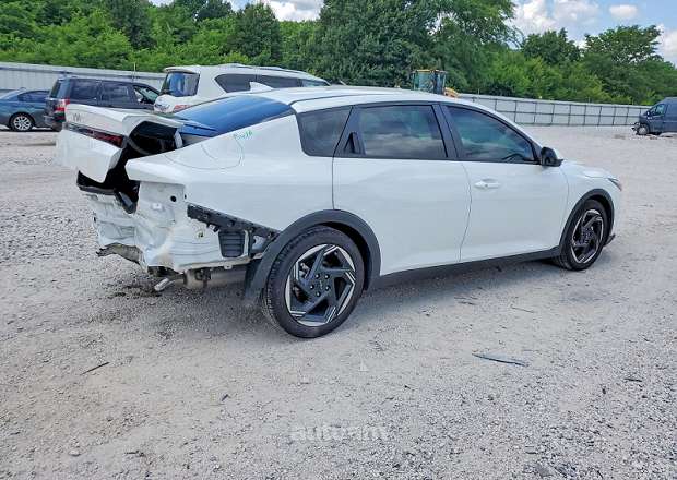 Kia K4