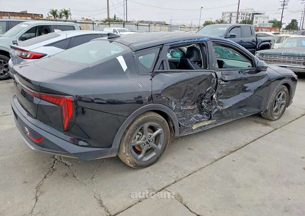 Kia K4