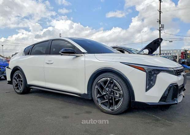 Kia K4