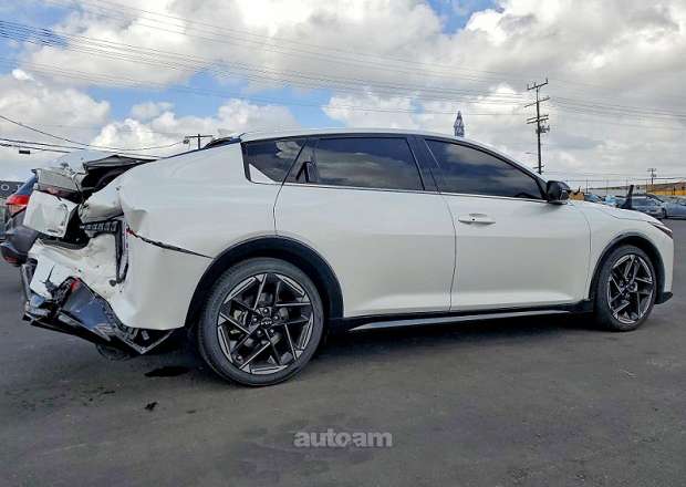 Kia K4