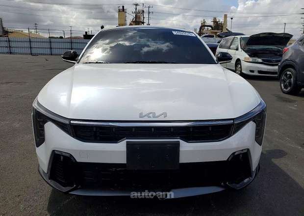 Kia K4
