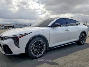 Kia K4  2025 