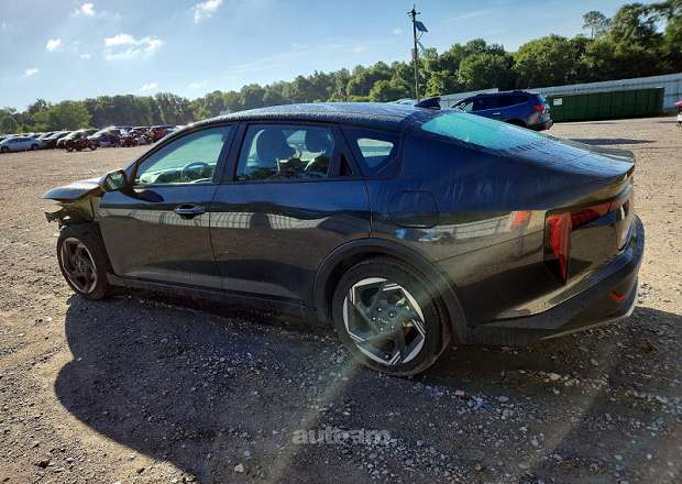 Kia K4