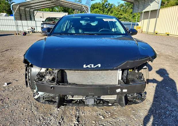 Kia K4