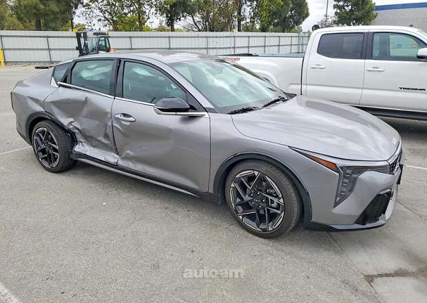 Kia K4