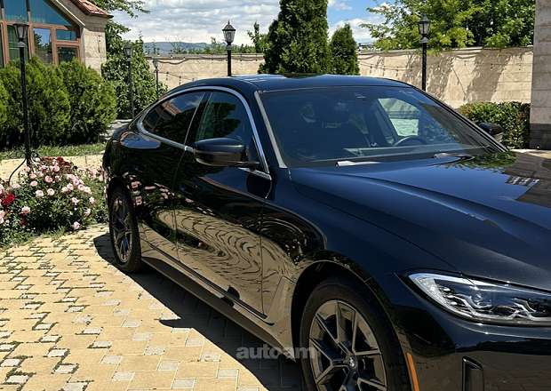 BMW i4